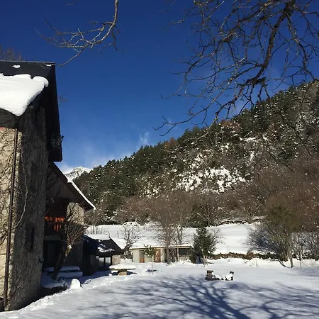Casas De Zapatierno Espierba