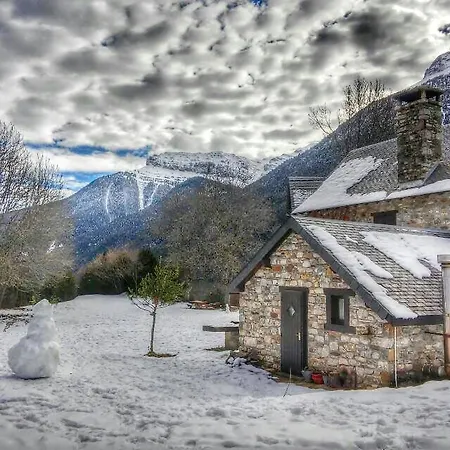 Casas De Zapatierno * Espierba